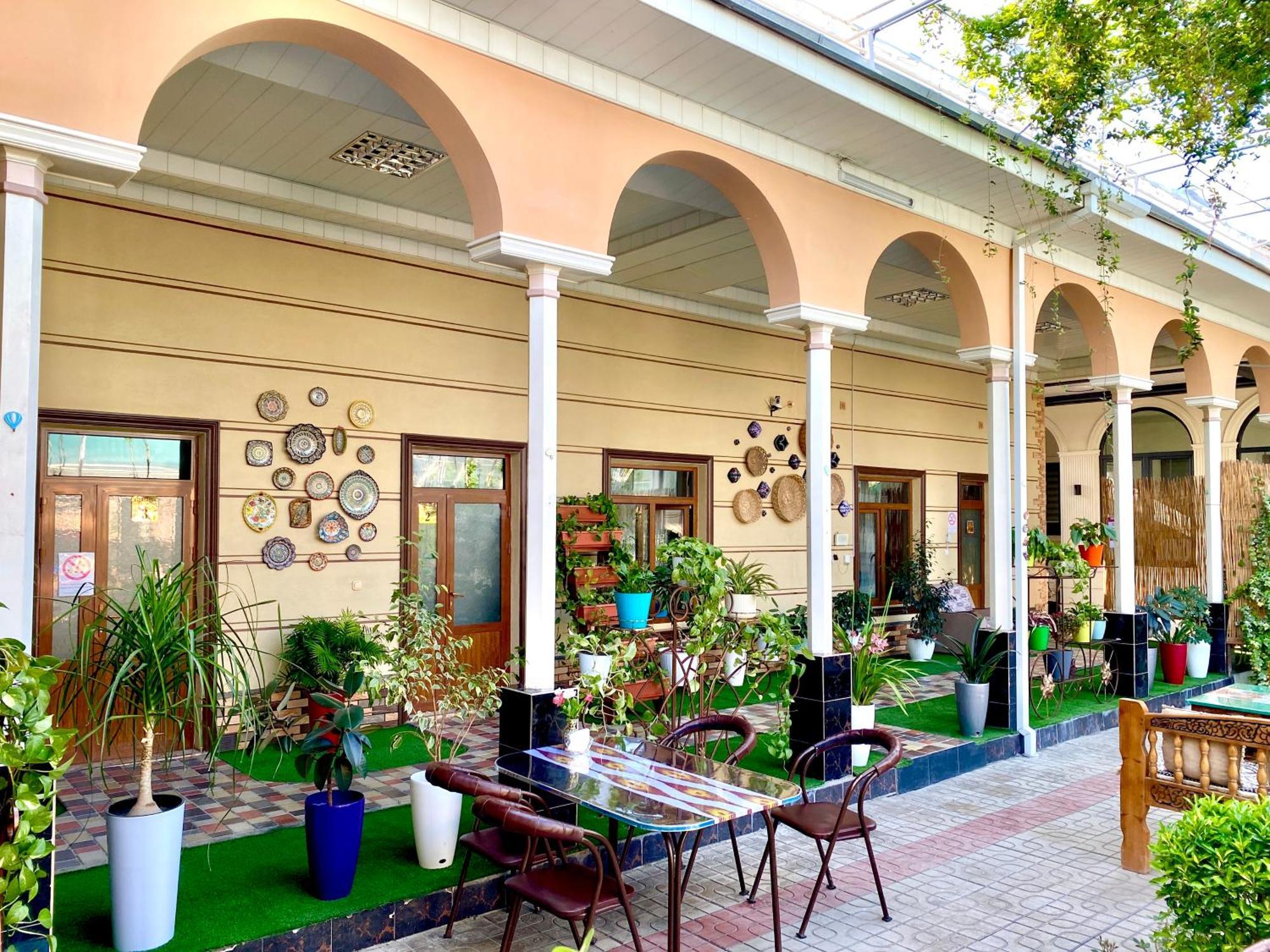 Evergreen Guesthouse Marghilon Esterno foto